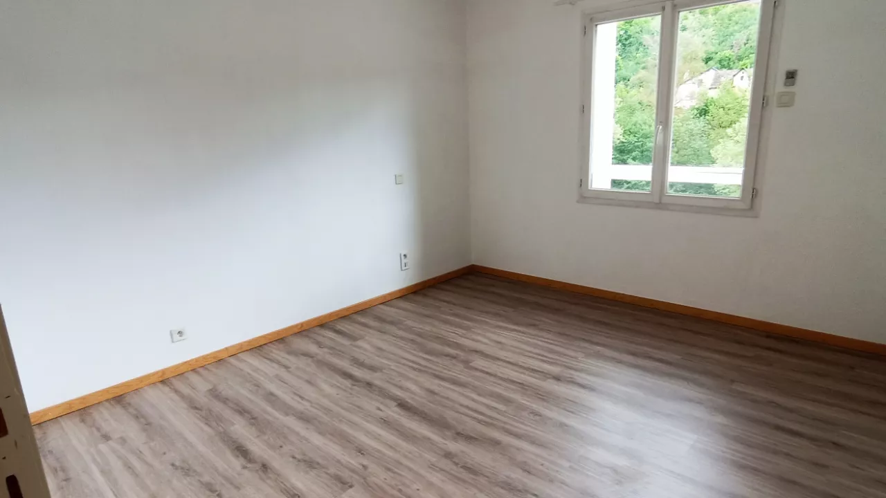 1747758993206.jpg
