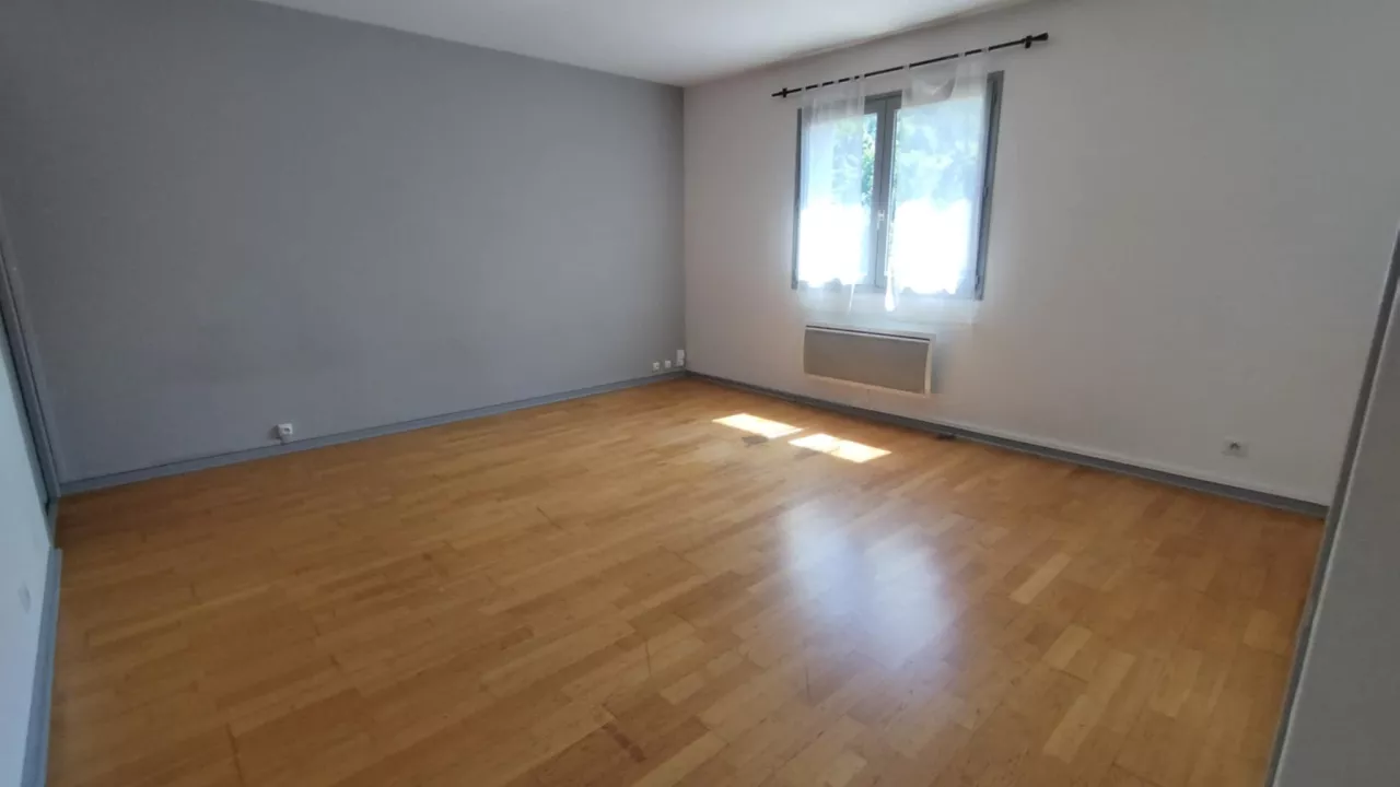 1783c7ee-eeae-40d7-9e00-f6ae0a632fd9.jpeg
