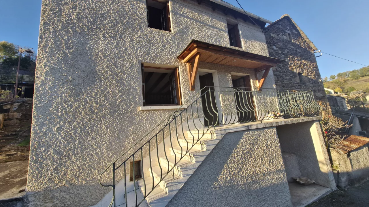 20251028_165706.jpg 20251028_165706.jpg