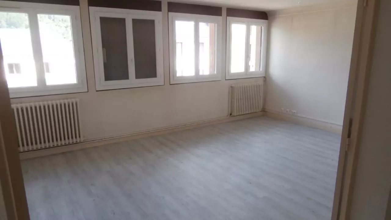 Mende : appartement avec 3 chambres en vente 150000 €
