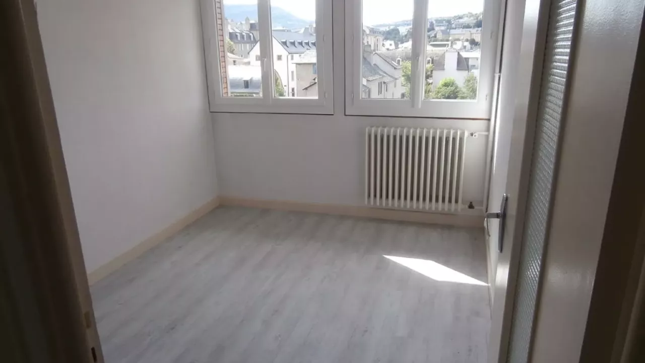 Mende : appartement avec 3 chambres en vente 150000 €