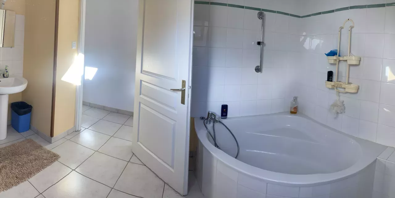 À Mende, villa à acheter avec 8 pièces avec Immobilier Occitan