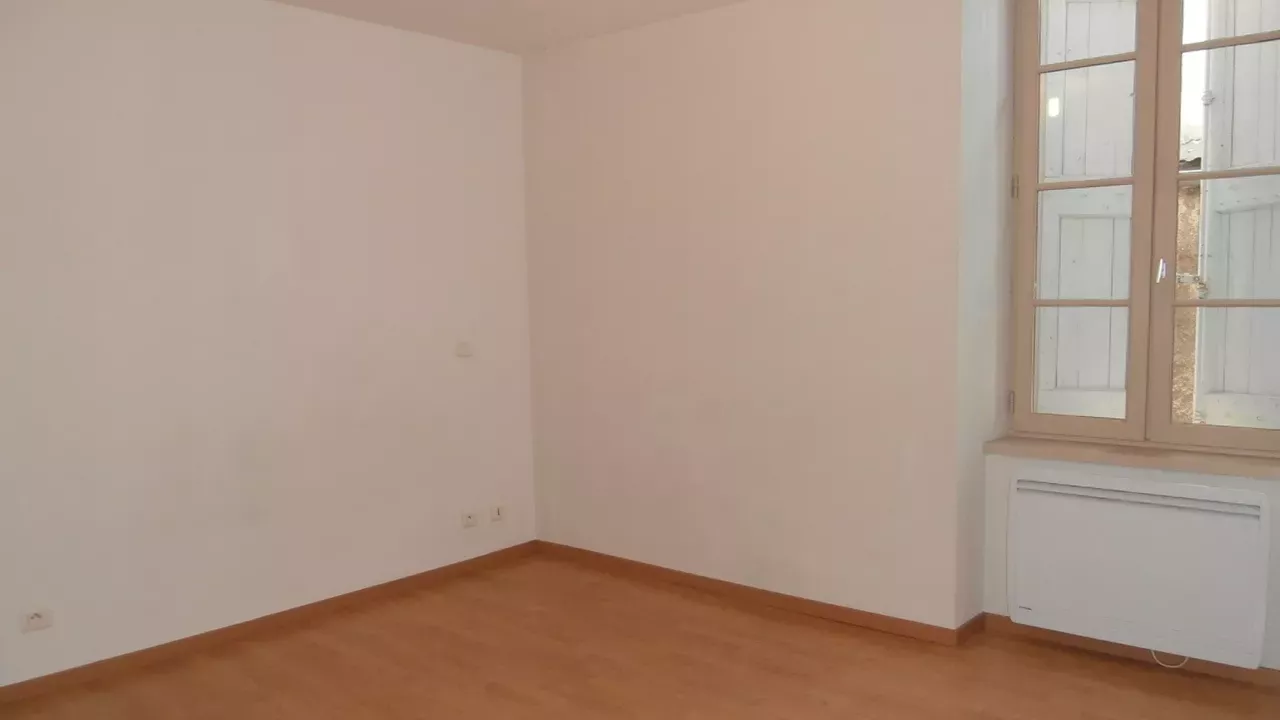 Appartement F2 centre ville de Mende