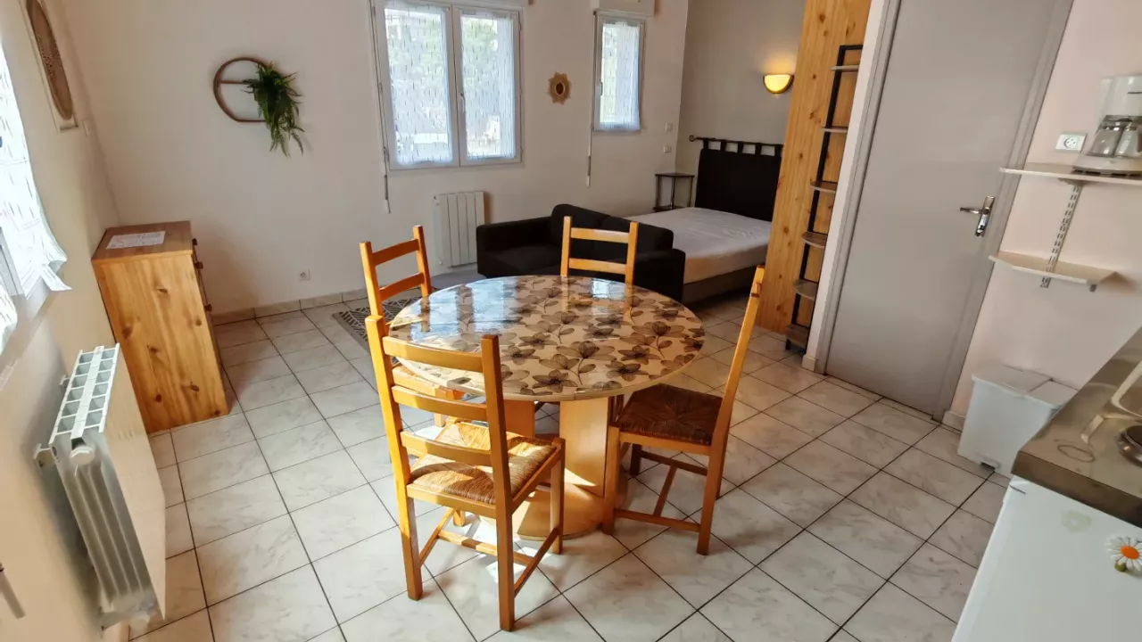 Studio meublé en périphérie de Mende