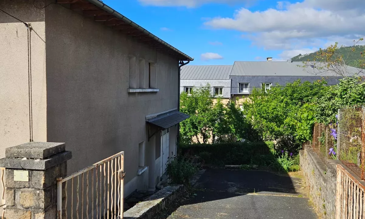 Maison à Mende avec jardin