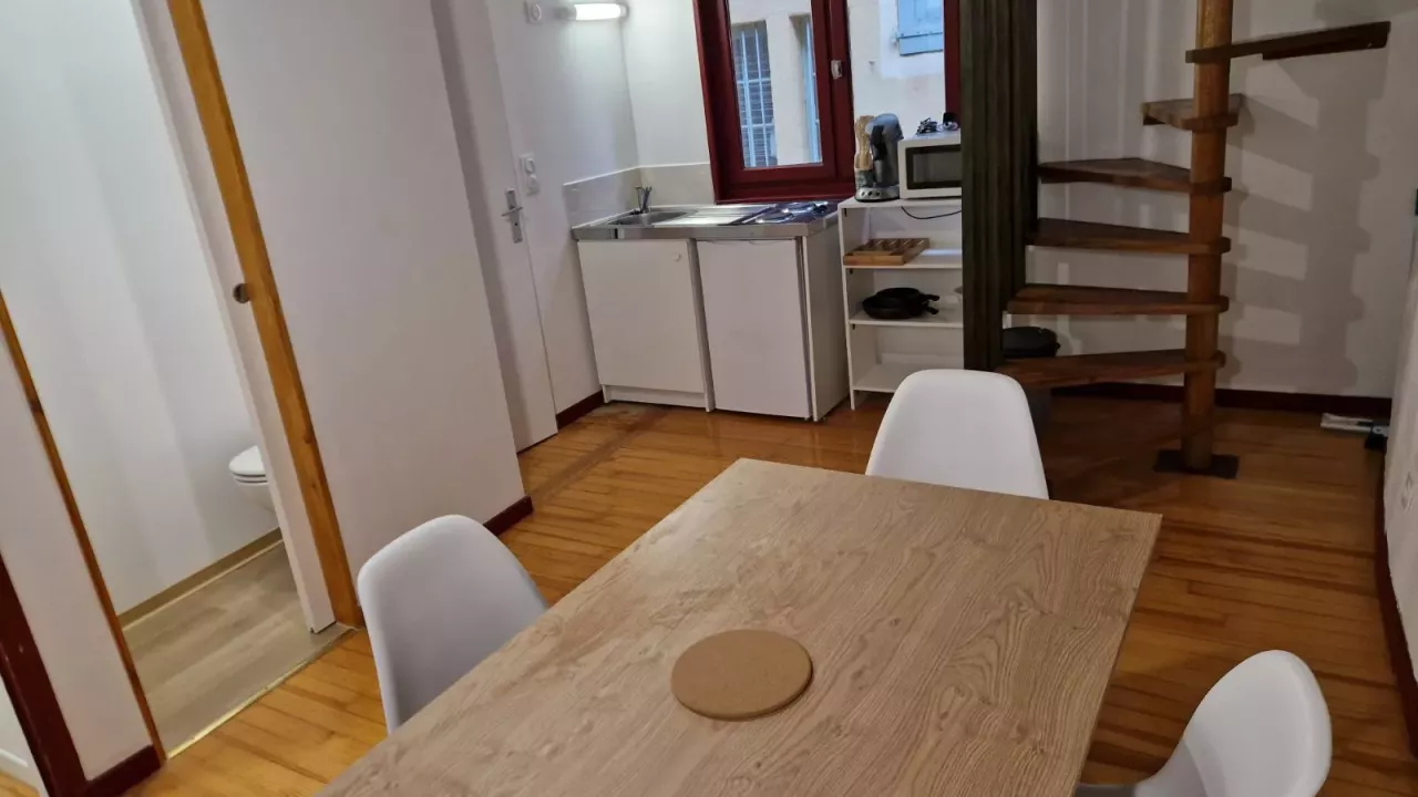 F2 Duplex centre-ville de Mende