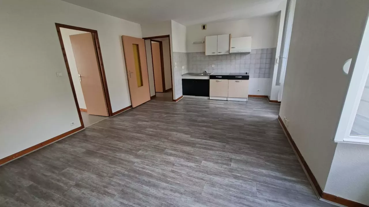 F4 70m2 1er étage, centre ville de MENDE
