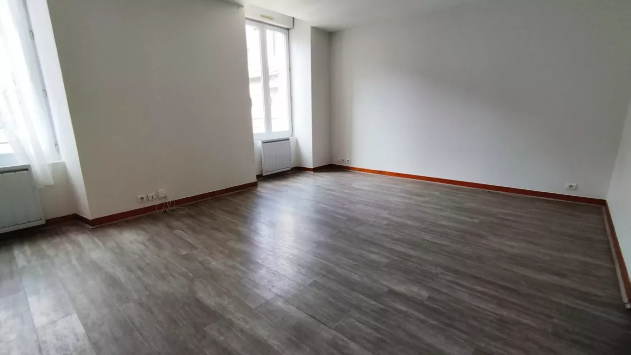 F4 70m2 1er étage, centre ville de MENDE