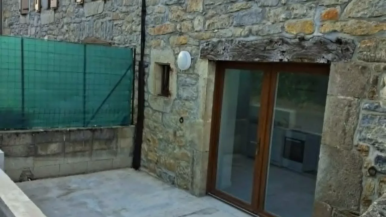 Appartement Type 1 avec exterieur à SAINT BAUZILE
