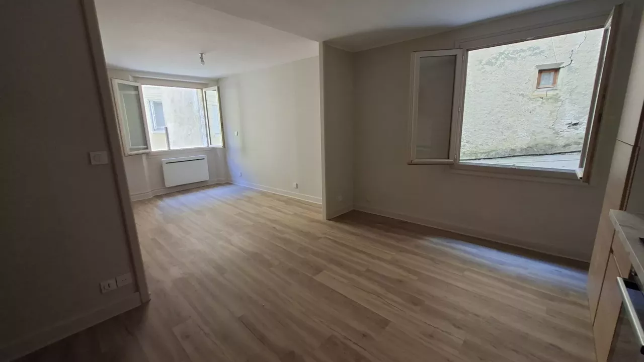 Appartement T1 centre ville de Mende