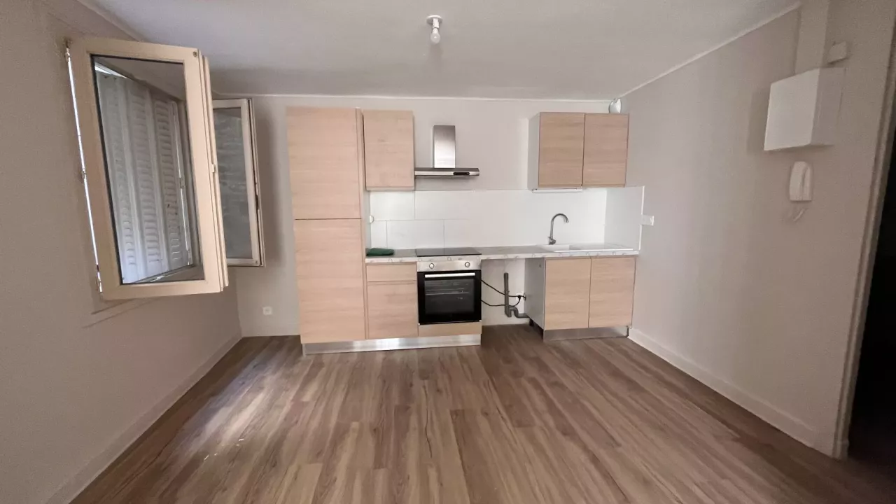 Appartement T1 centre ville de Mende