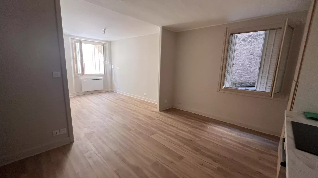 Appartement T1 centre ville de Mende