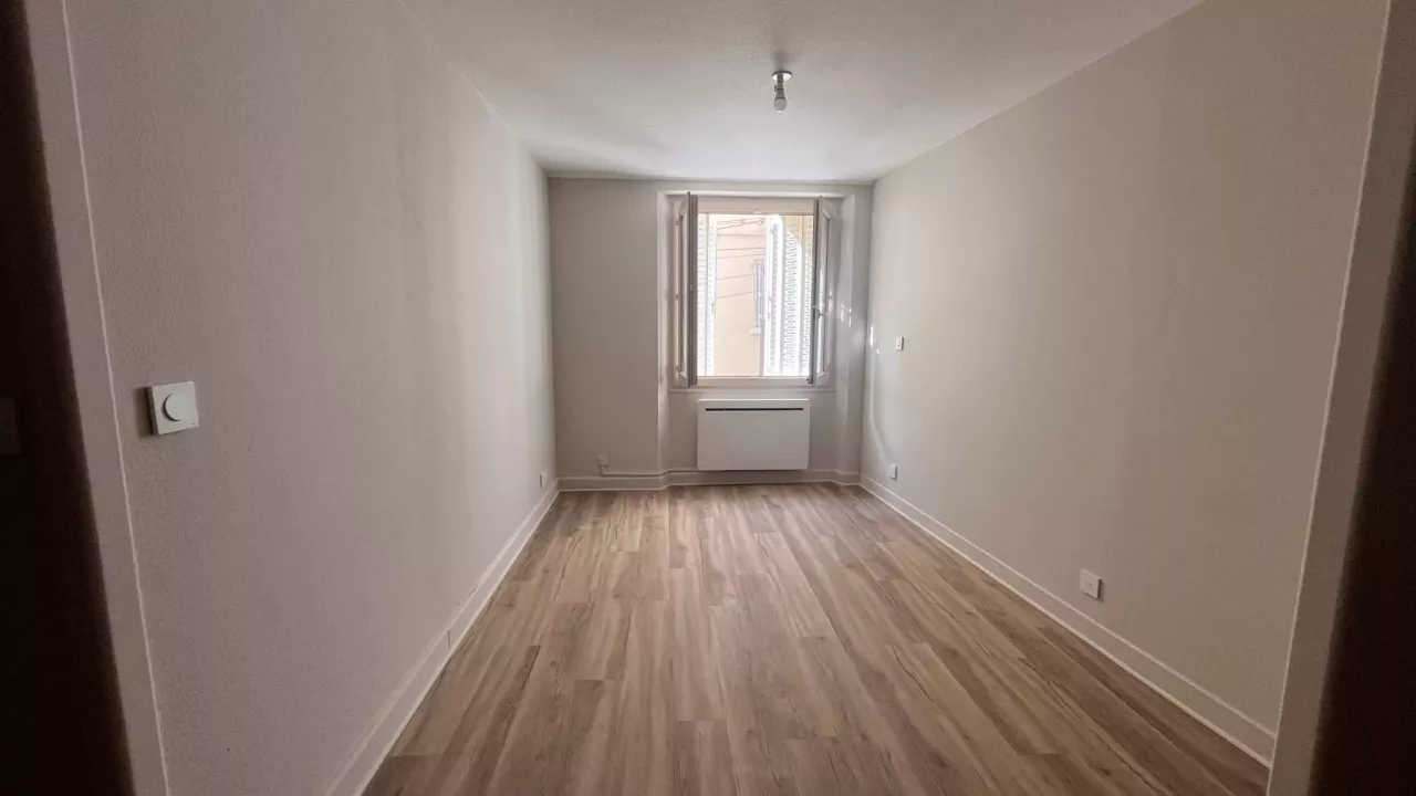 Appartement T1 centre ville de Mende