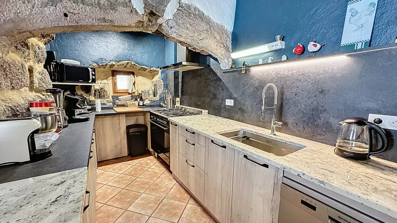 Propriété à vendre - Châteauneuf de Randon