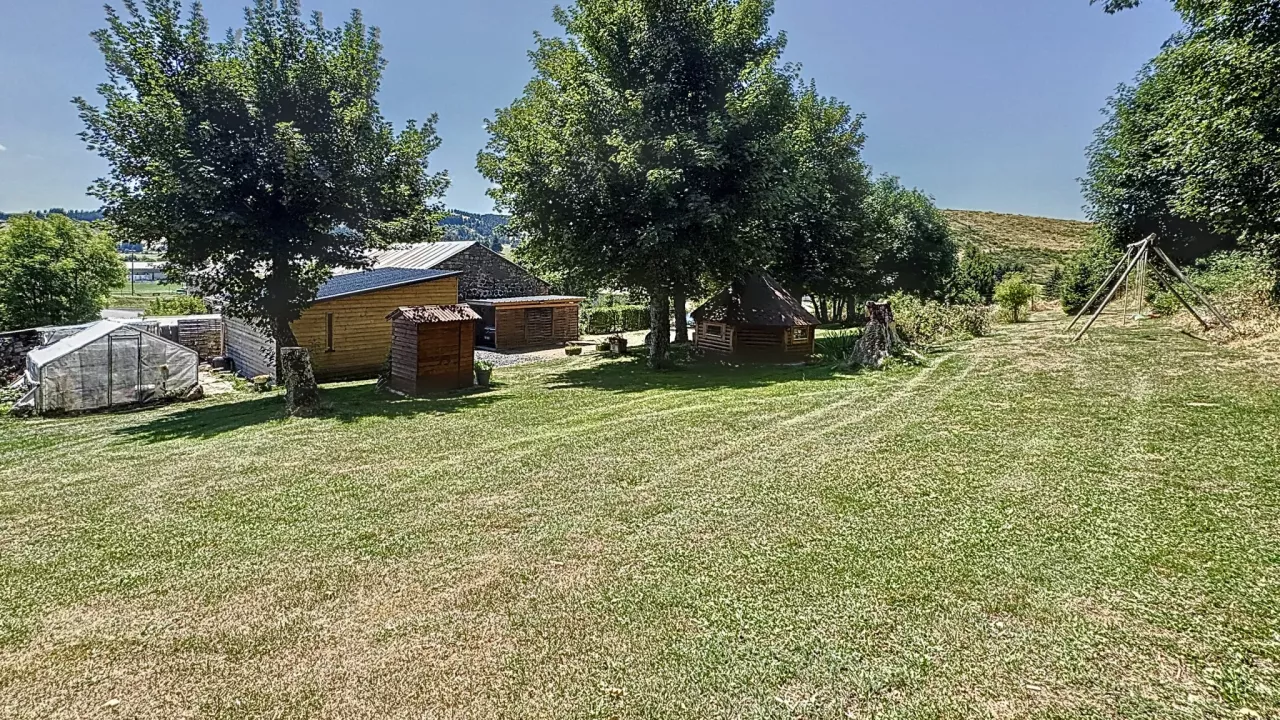 Propriété à vendre - Châteauneuf de Randon