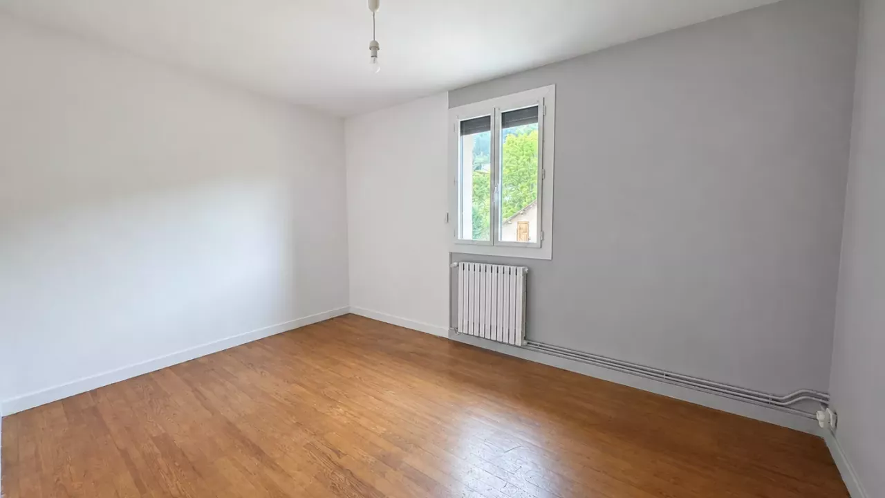 Appartement T4 - Bourgs sur Colagne