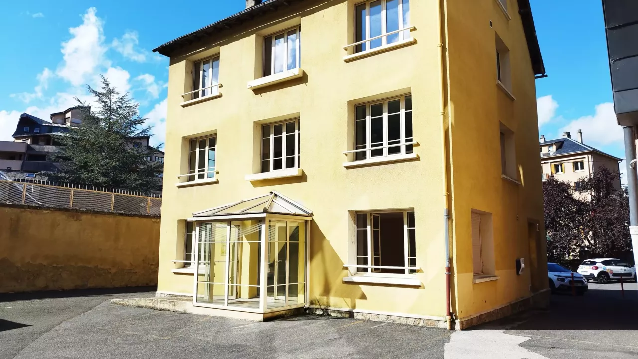 Immeuble de 277 m2 à Mende