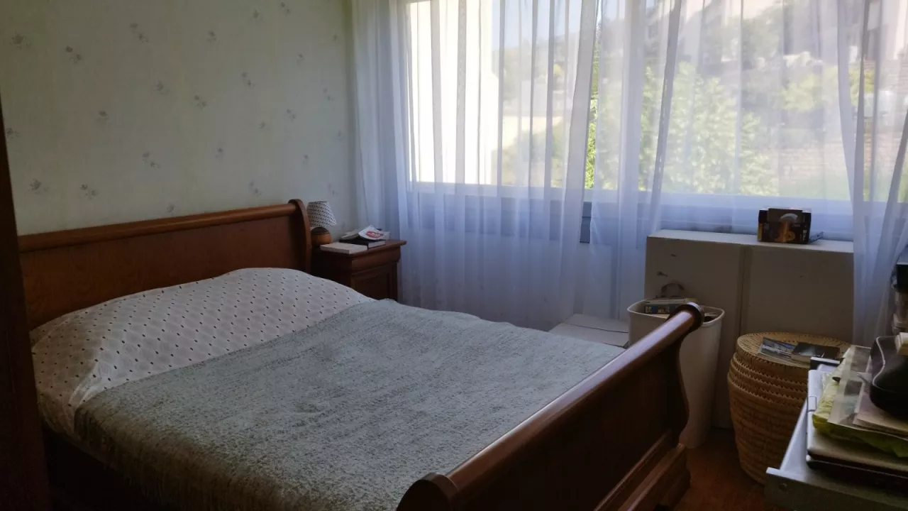 Appartement-F3-dans-residence-calme-et-ensoleillee-6