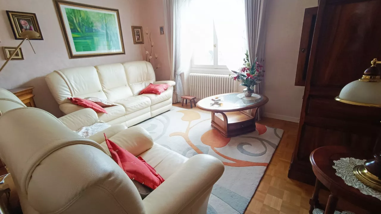 Maison-proche-centre-ville-de-Mende-situee-au-Pre-Vival-7