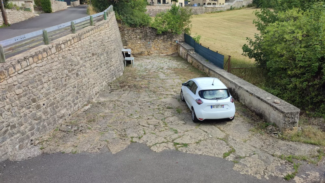 Studio-29-m2-proche-centre-ville-de-Mende-Libre-de-suite-0
