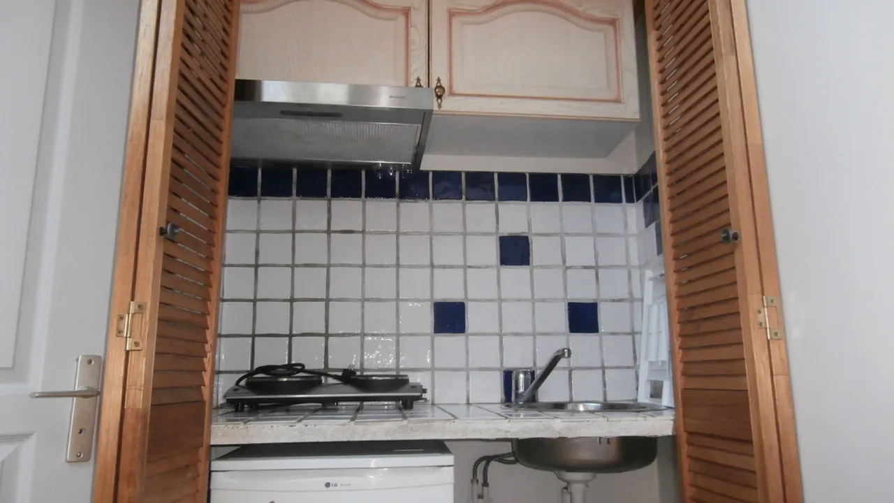 Studio-de-17-m2-centre-ville-de-Mende-1