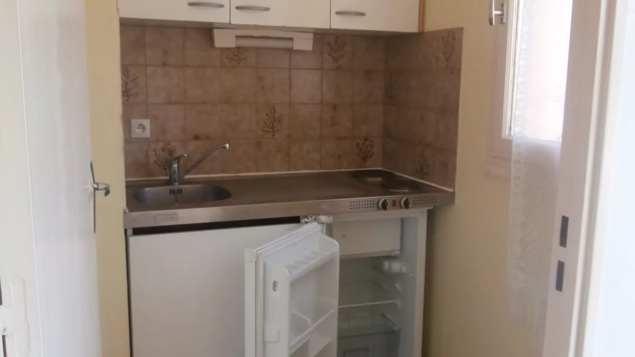 Studio-de-24m2-dans-quartier-residentiel-0
