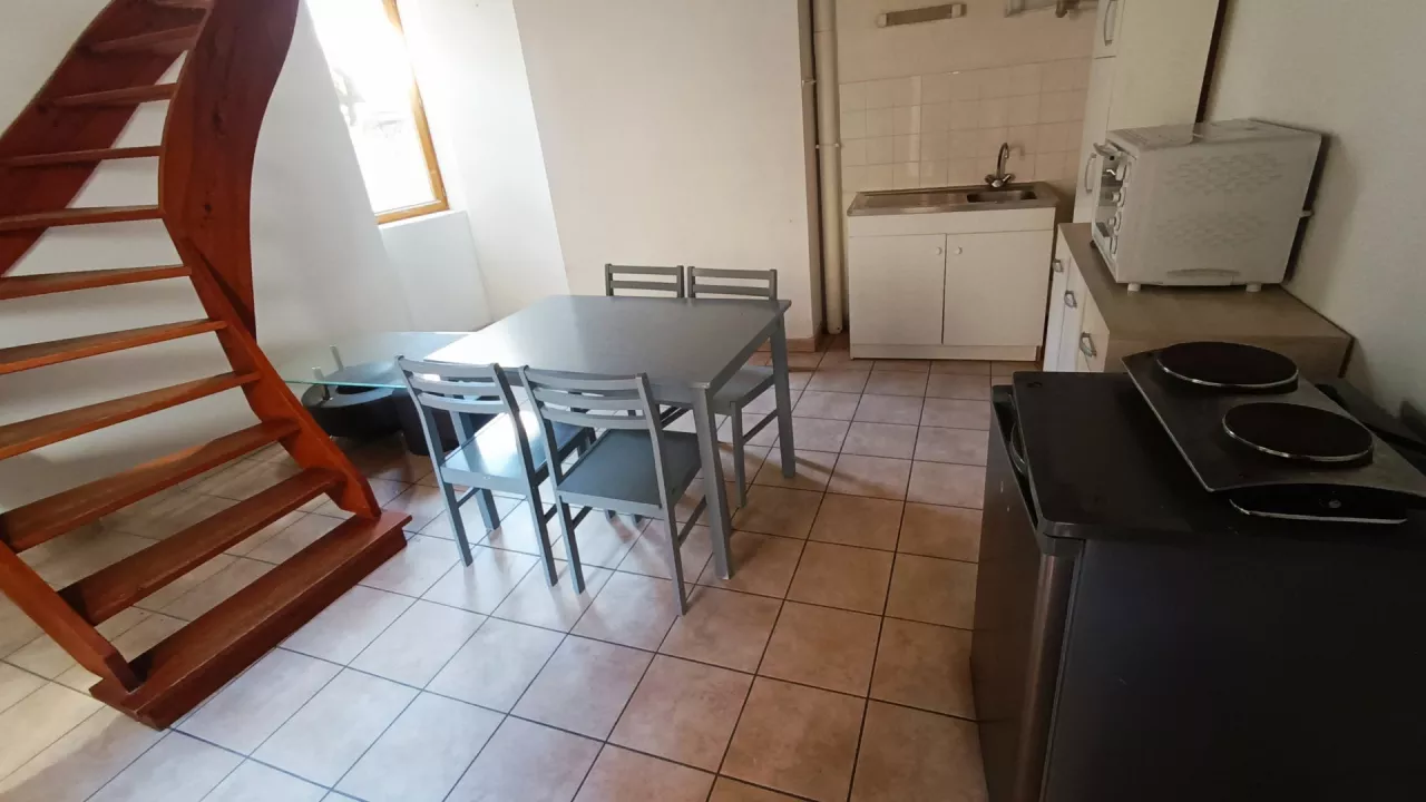 Appartement-F1-Marvejols