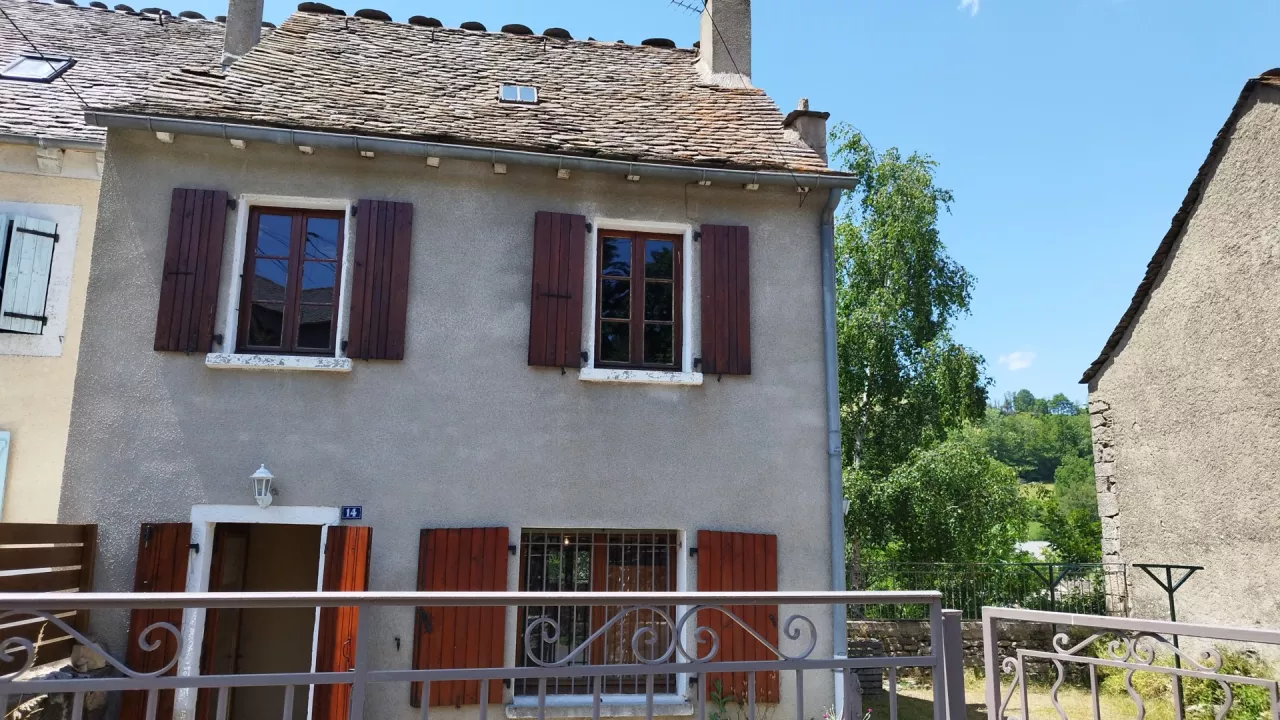 Maison-au-Bleymard-proximite-Mont-Lozere-Parc-National-des-Cevennes