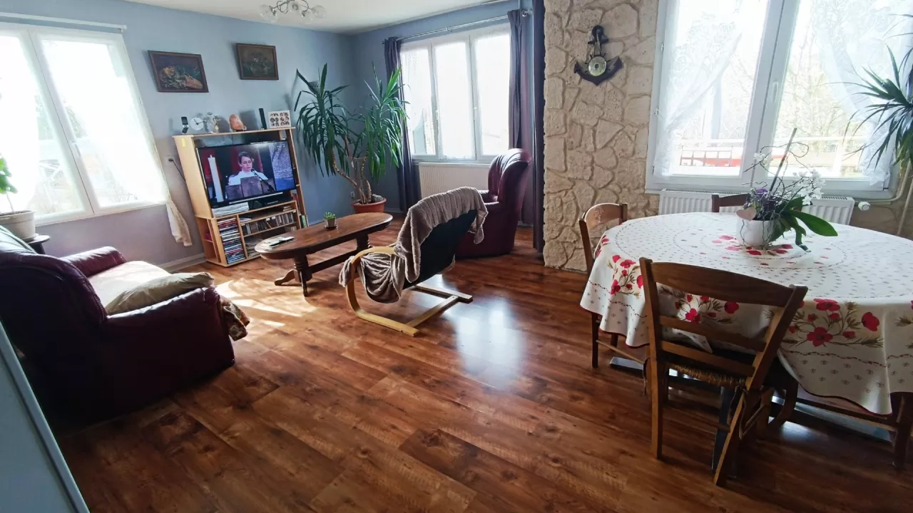 Maison-de-type-4-avec-Terrain-en-Margeride