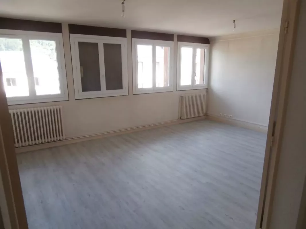 Mende : appartement avec 3 chambres en vente 150000 €