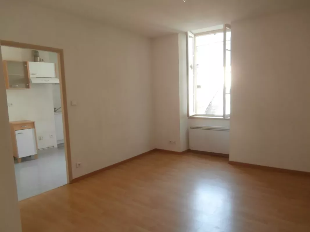 Appartement F2 centre ville de Mende
