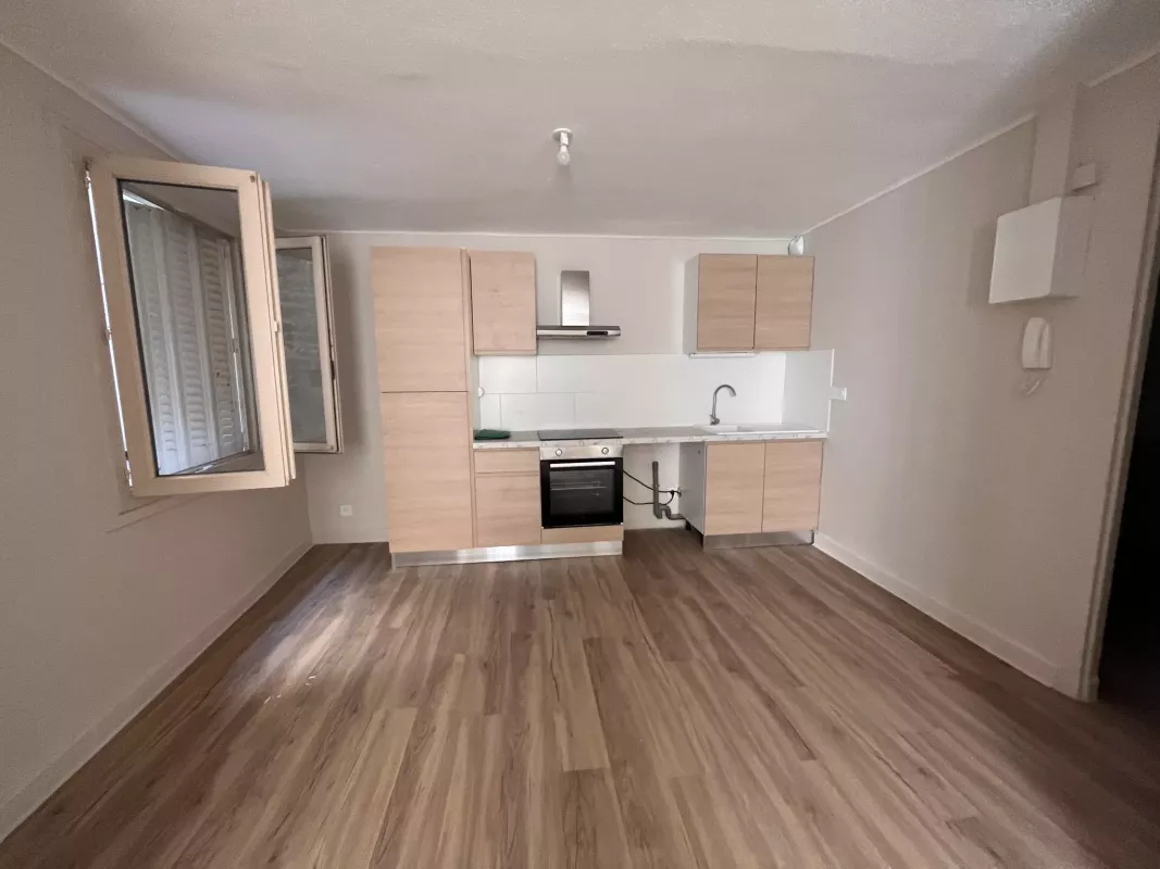 Appartement T1 centre ville de Mende