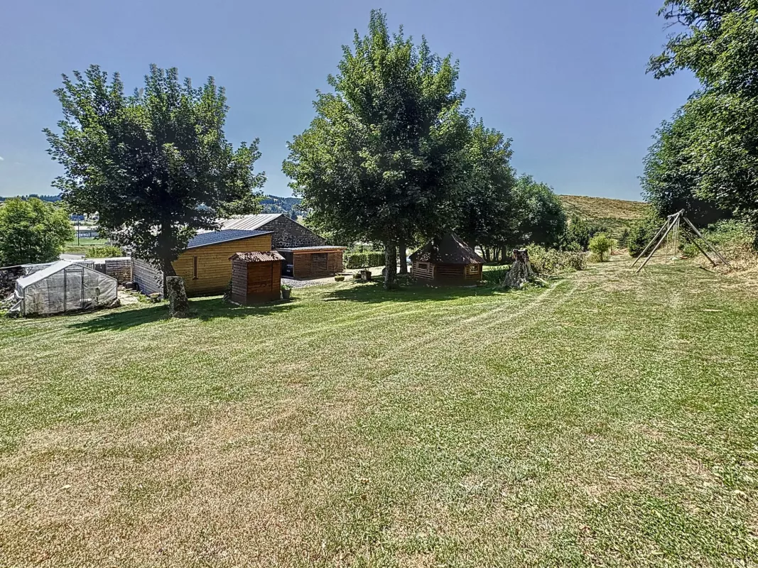 Propriété à vendre - Châteauneuf de Randon