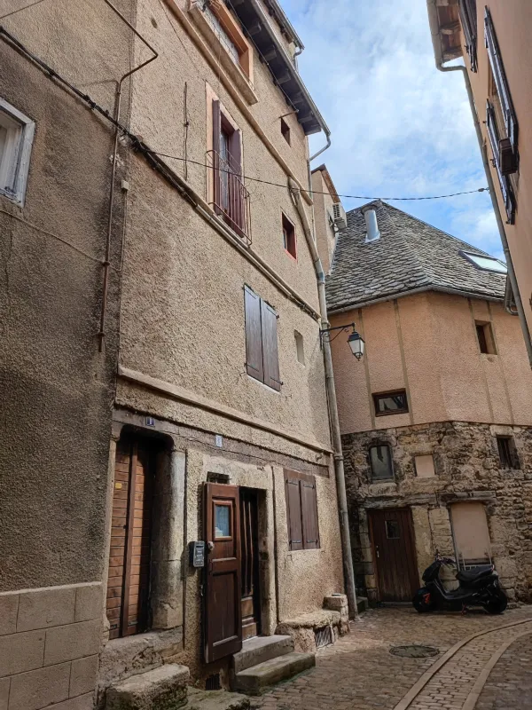 Maison-de-ville-a-Mende
