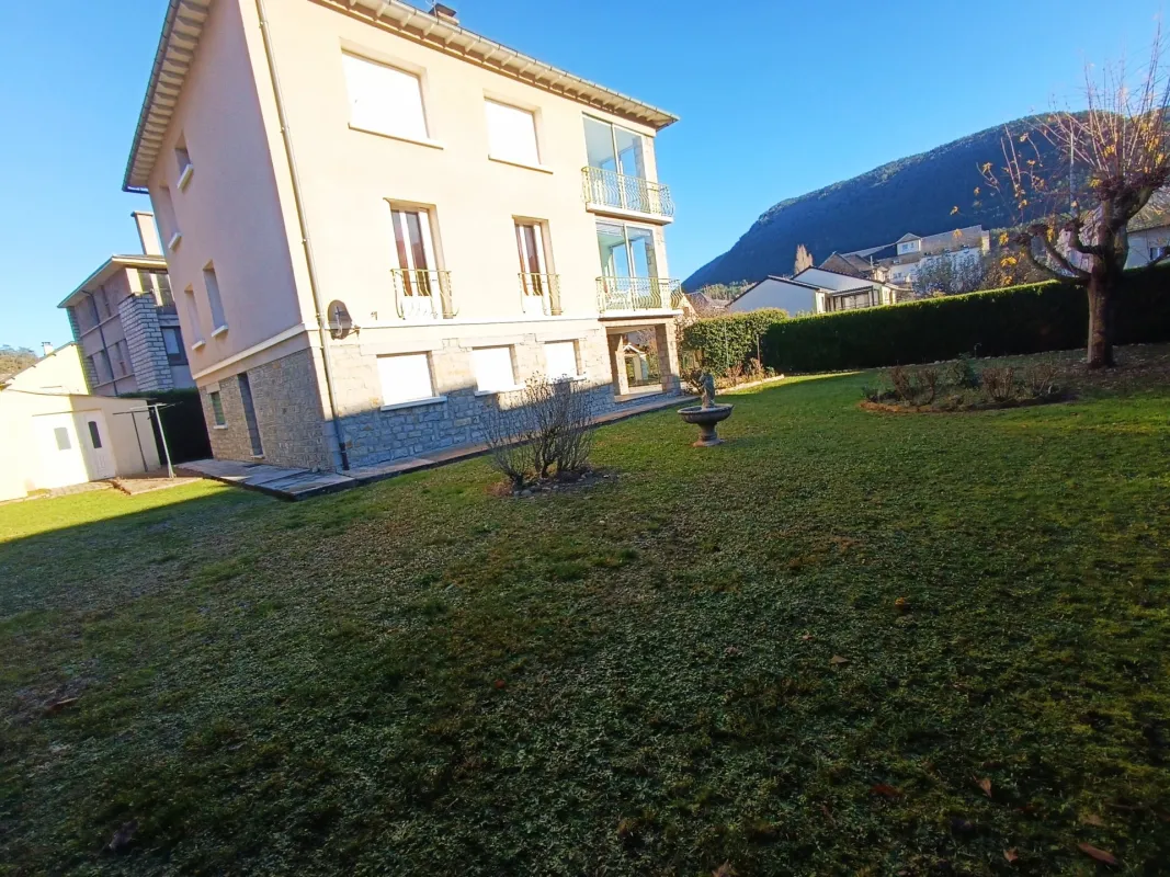 Maison-proche-centre-ville-de-Mende-situee-au-Pre-Vival Maison-proche-centre-ville-de-Mende-situee-au-Pre-Vival