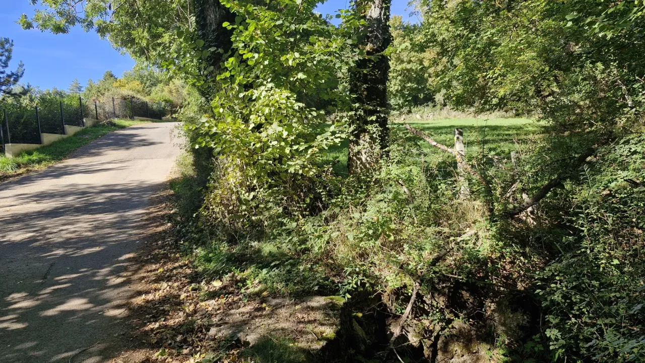 Terrain à construire de 1350m2 à acheter à Sainte-Hélène