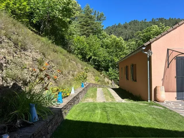Maison avec terrasse à acheter à Saint-Germain-De-Calberte