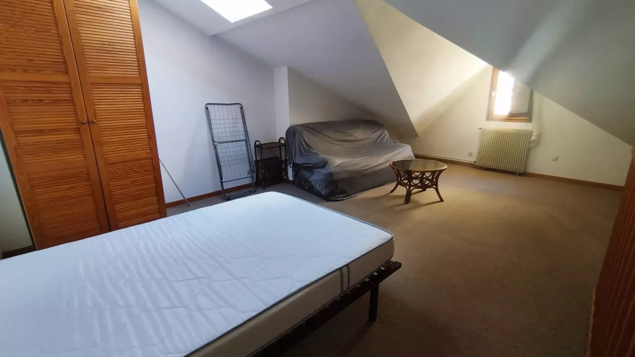 F2 duplex 29m2 centre ville de Mende
