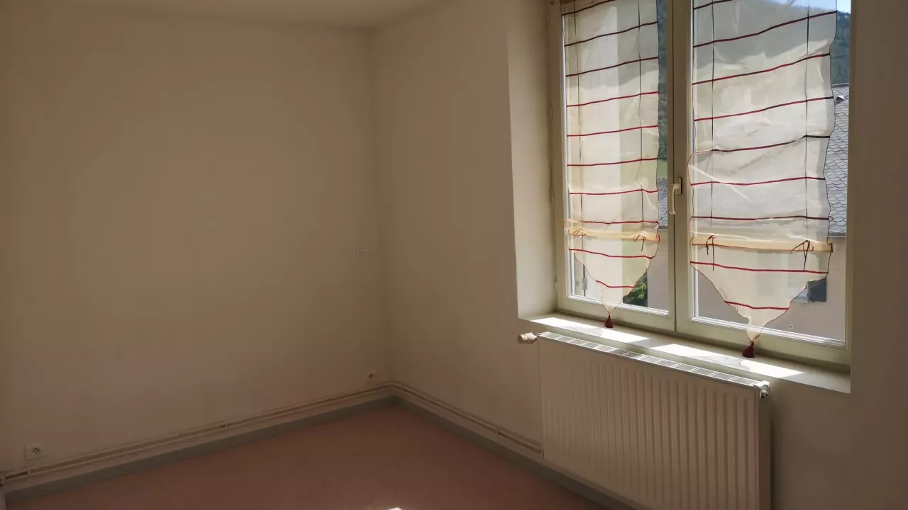 Grand appartement à vendre 99000 € à Mende