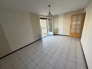 Appartement T4 de 73,47 m2   Centre-ville de Mende