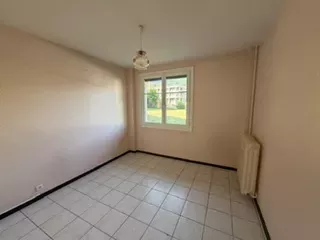 Appartement T4 de 73,47 m2   Centre-ville de Mende