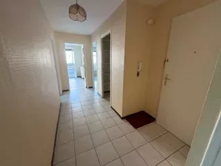 Appartement T4 de 73,47 m2   Centre-ville de Mende